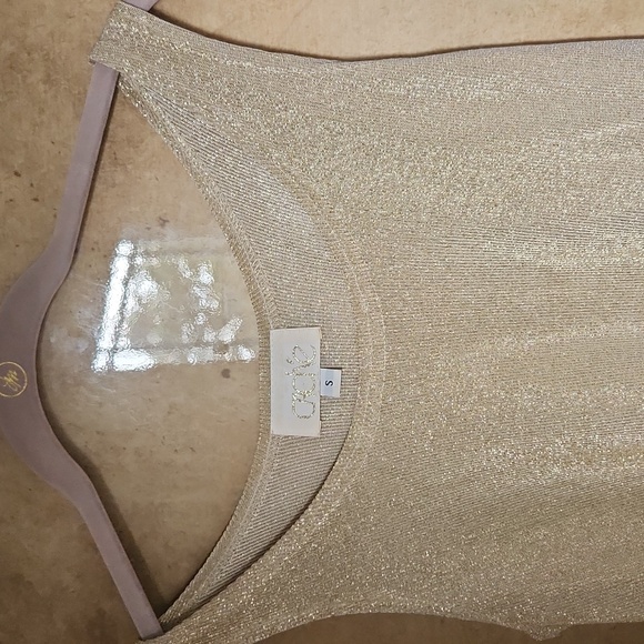 SALE -Gold LAME Knit tank top, shorter hits just below the waisrband in Size S - Picture 2 of 4